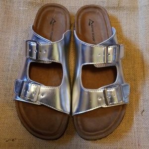 🛑DONATED- Alpine Design Silver Sandals